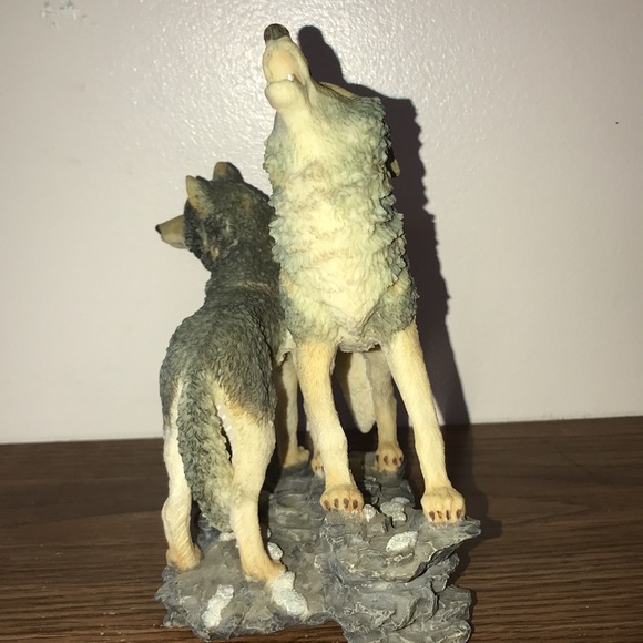 Wolf figure height 7” length 7” - Picture 3 of 5